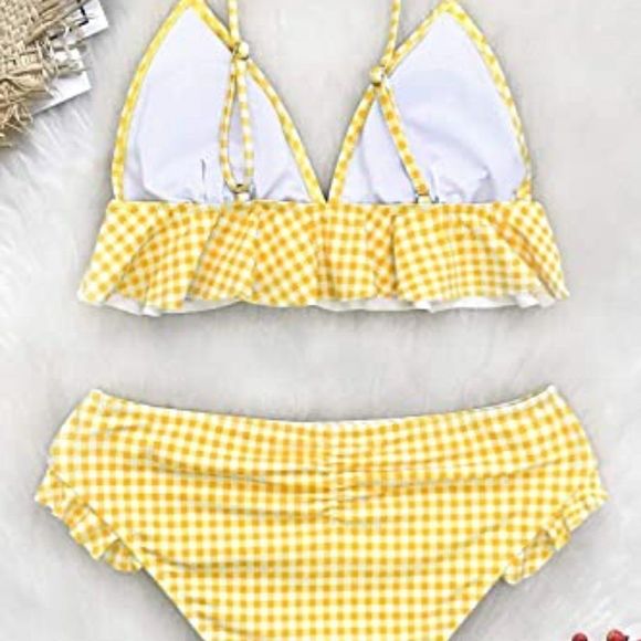 CUPSHE Women's Bikini Swimsuit Ruffle V Neck Two Piece Bathing Suit - Picture 3 of 4